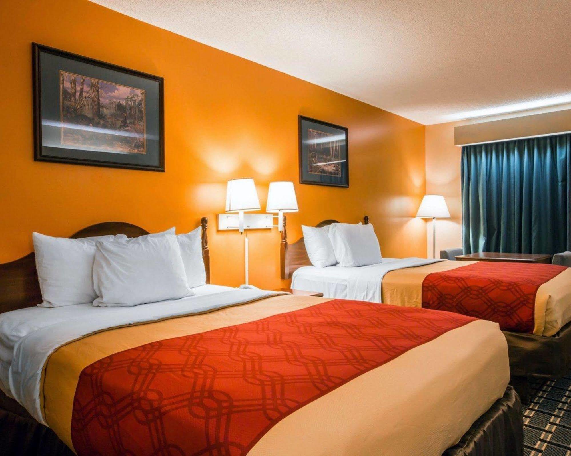 Econo Lodge Eufaula Zewnętrze zdjęcie